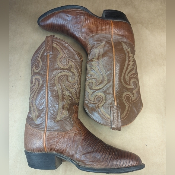 Tony Lama boots men's size 9.5EE. Exotic Genuine Brown Teju Lizard leather class - Picture 9 of 12